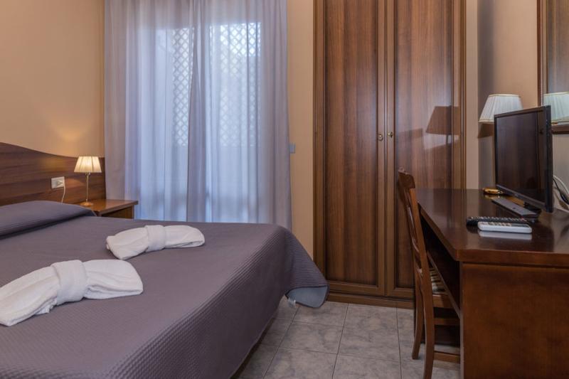 Hotel Malavoglia Aci Castello Ngoại thất bức ảnh