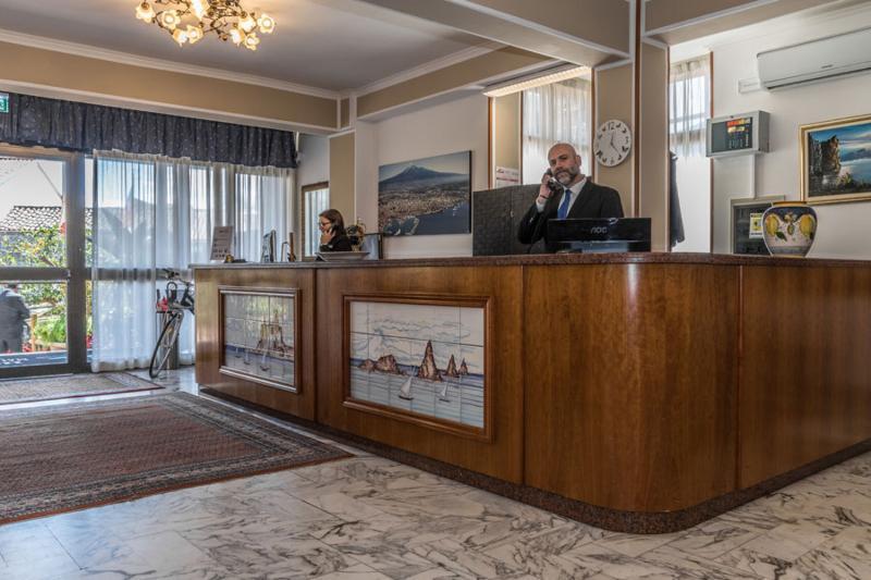 Hotel Malavoglia Aci Castello Ngoại thất bức ảnh